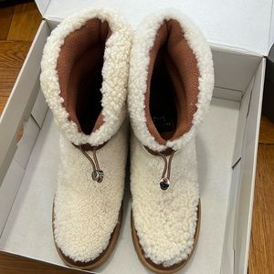 Marc Fisher LTD Kamryn Genuine Shearling Boots Size 7 in Brown and Ivory